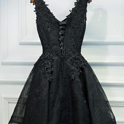 V Neckline Homecoming Dresses,lace Applique Little..