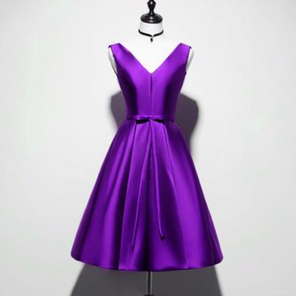 Homecoming Dresses,elegant V-neckline Satin Purple..