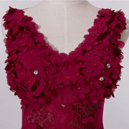 Prom Dresses,burgundy Floral Appliqués Plunge V..