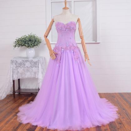 High Quality Long Elegant Light Prom Dress..