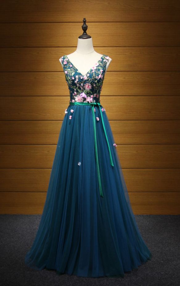 Luxury V Neck Embroidery Long Evening Dresses Flowers A Line Formal Dress For Party Vestido De Festa Plus Size