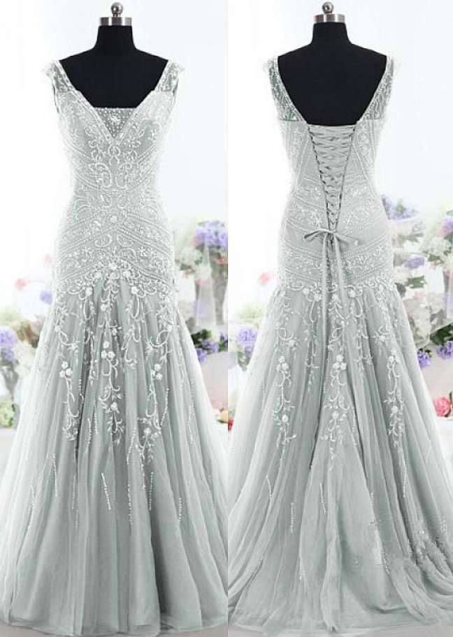 Sparkling Tulle V-neck Neckline Mermaid Wedding Dresses With Beadings