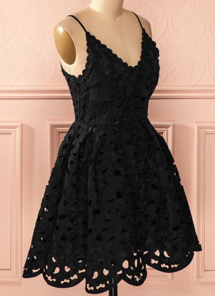 A-line Spaghetti Straps Backless Short Black Lace Homecoming Dress