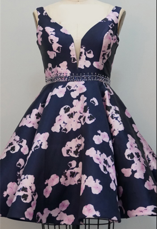 Pattern Print A Line Short Homecoming Dress Satin V-neck Floral Sweet 16 Party Skirt