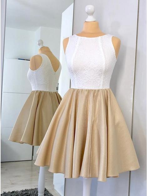 A-line Round Neck Light Champagne Short Homecoming Dress With Lace
