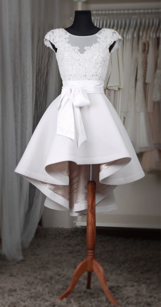 white homecoming queen dresses High Neck Vintage Gold Lace Applique Homecoming Dresses Ivory Princess Hoco Dress ARD1680