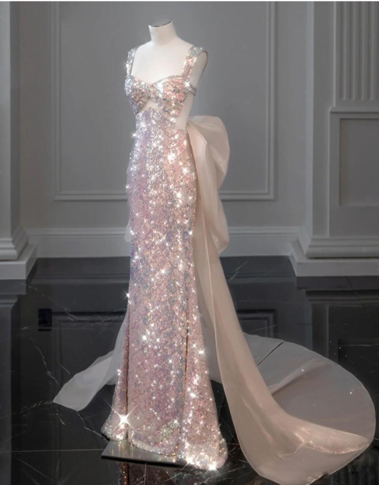 Halter Evening Dress High-end Light Luxury Niche Senior Sense Sequined Dresses Host Female Banquet Temperament Fishtail Dress