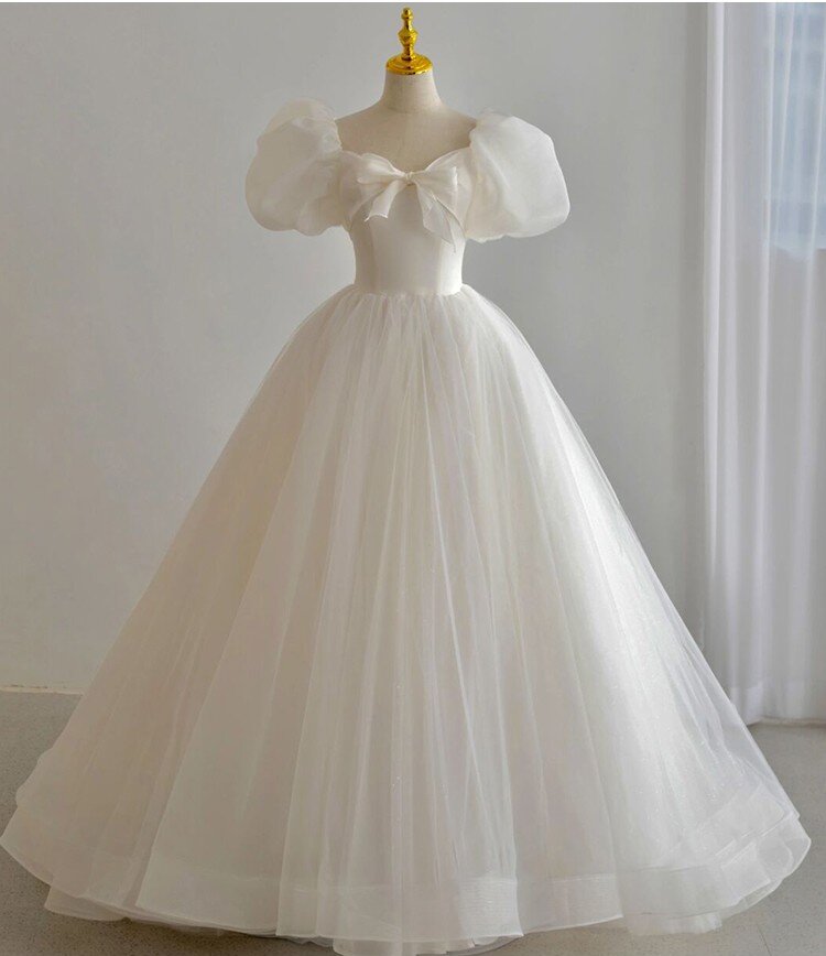 Princess wedding dress new simple flush ground light luxury super fairy out of the door yarn puffy skirt small
