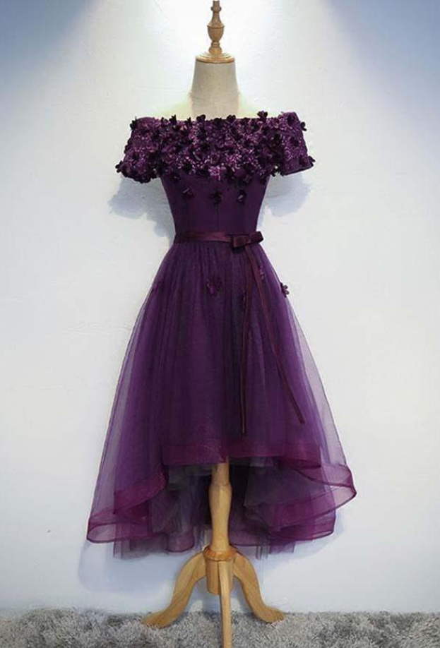 open lace back dress Cute Open Back Short Lilac Lace Prom Dresses, Lilac Lace Homecoming Fo main image 0