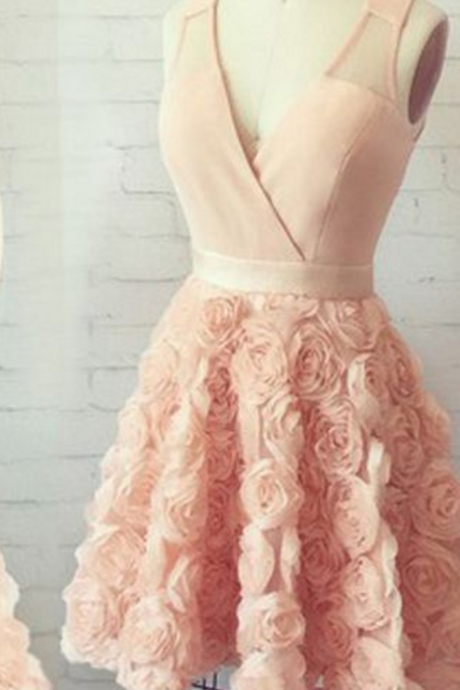 Modern A-line V-neck Straps Sleeveless Pearl Pink Short Homecoming Dress With Appliques