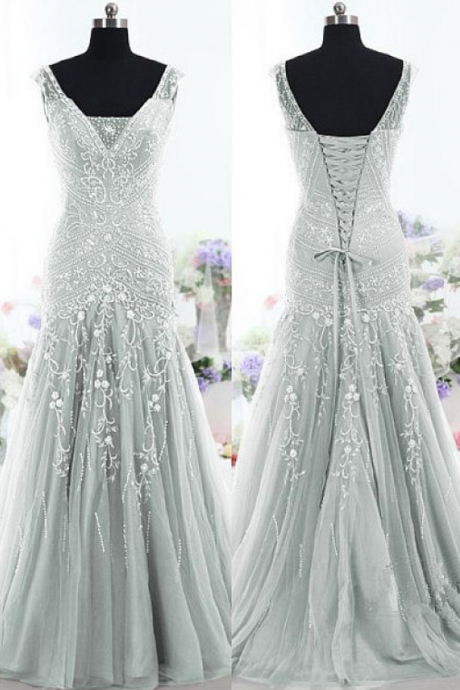 Sparkling Tulle V-neck Neckline Mermaid Wedding Dresses With Beadings
