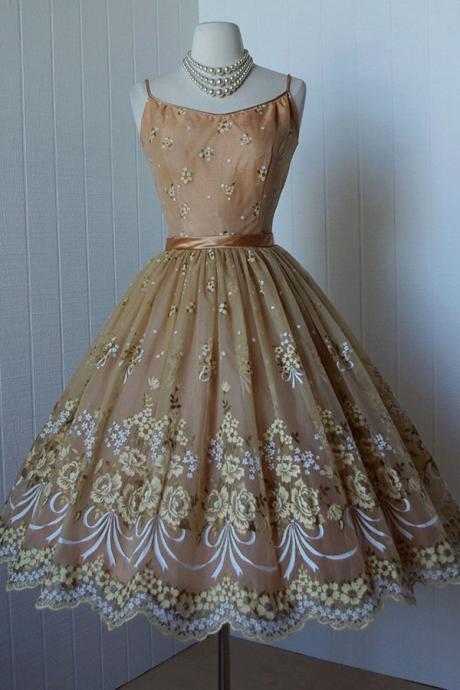 A-line Homecoming Dress,spaghetti Straps Prom Dress,short Prom Dresses,lace Homecoming Dress With Appliques