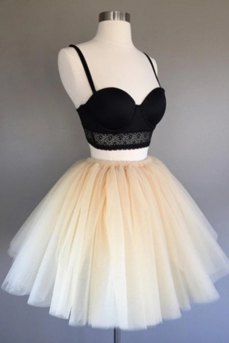 Two Piece Black Homecoming Dress, A Line Tulle Short Prom Drses