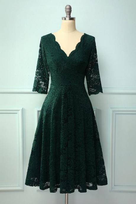 3/4 Sleeves Formal Dress With Lace ， Green V Neck Homecoming Dress