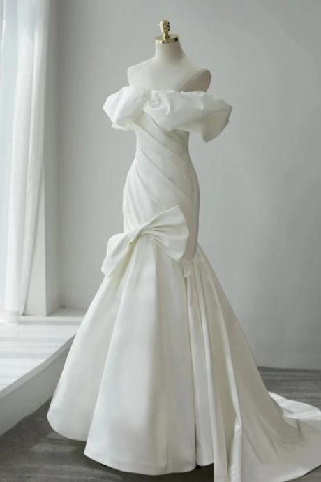 One-shoulder satin fishtail light wedding dress bride French simple temperament out of doors yarn trailing dress